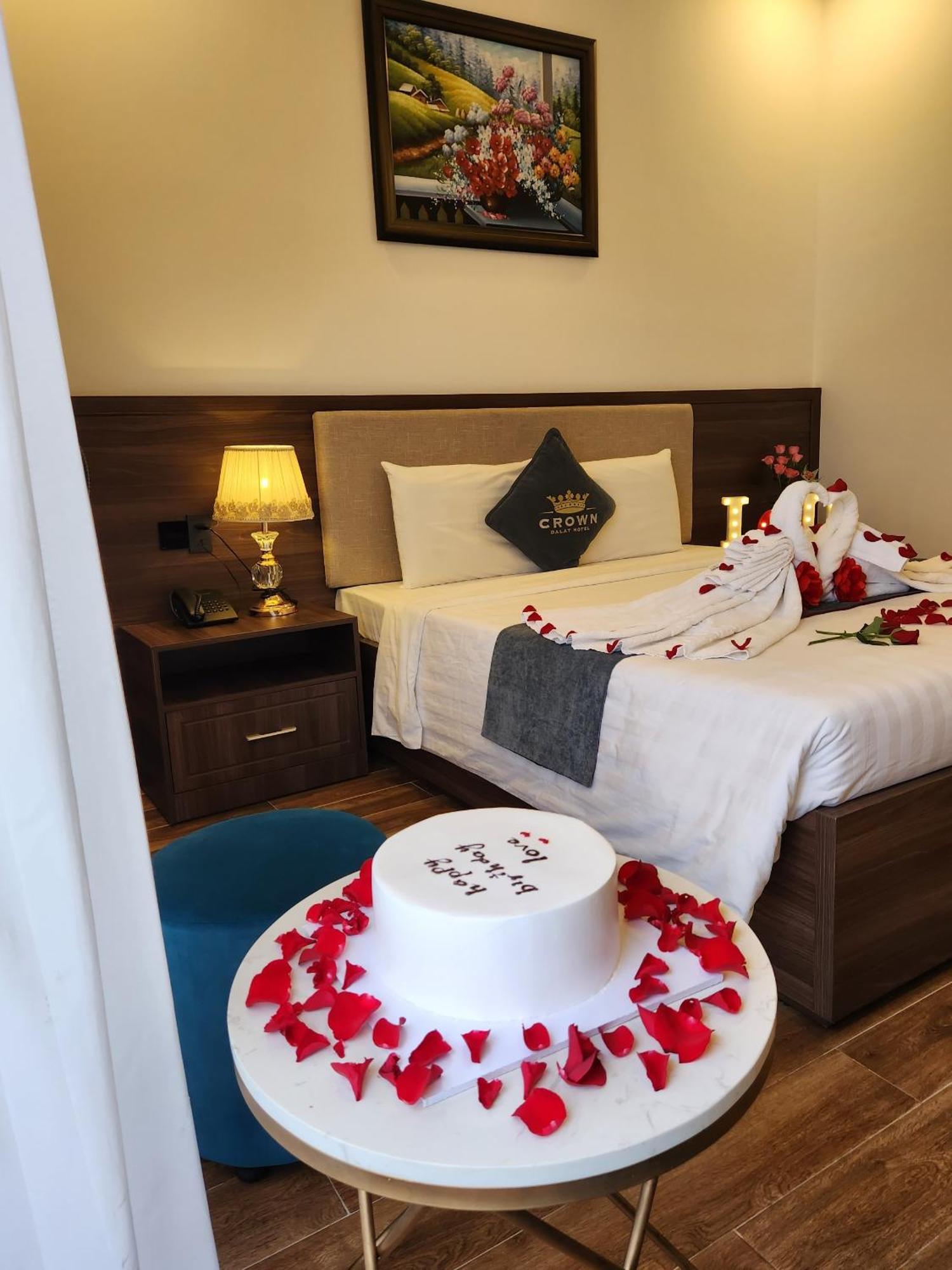 Crown Dalat Hotel Экстерьер фото